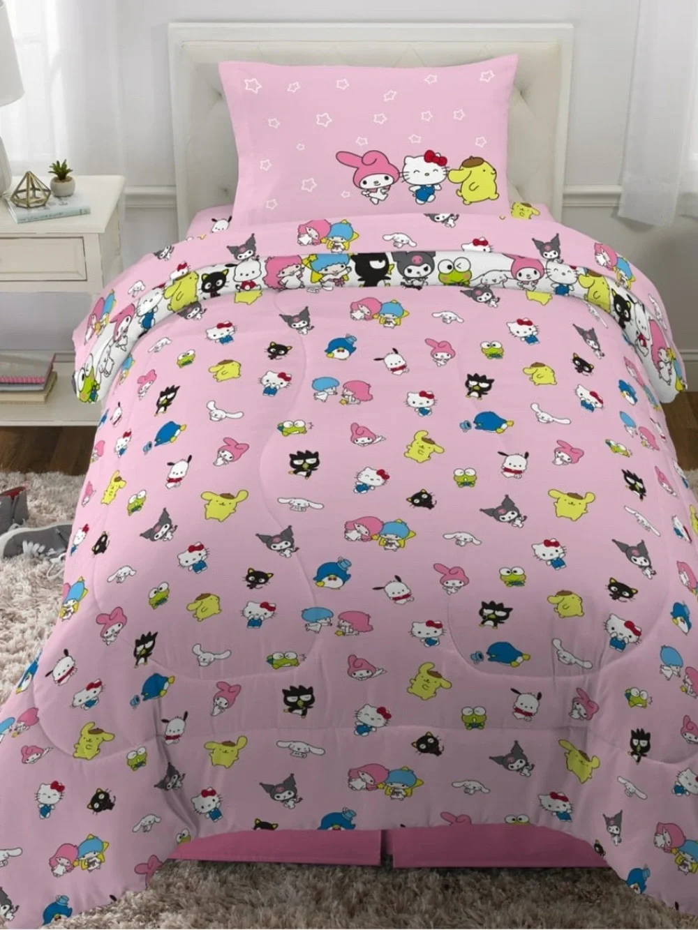 Hello Kitty Pink Rainbow Character Comforter Set